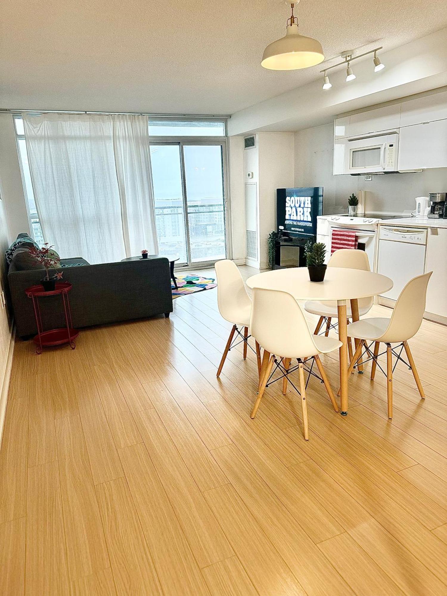 Lush Condo By Cntower - Free Parking Toronto Ngoại thất bức ảnh